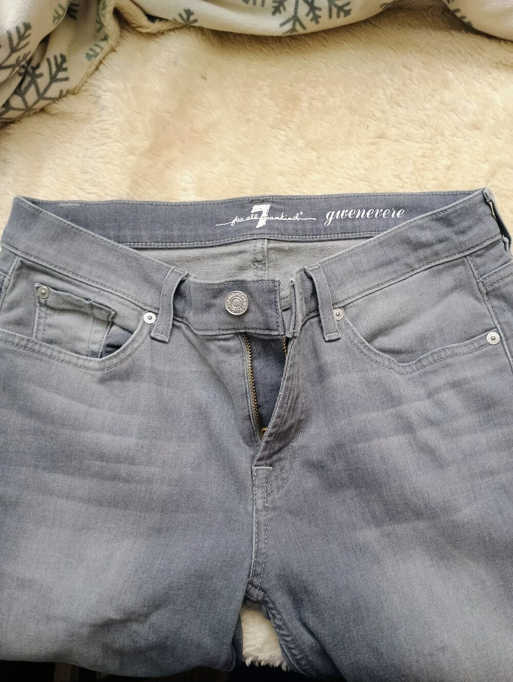 7 For All Mankind Gwenevere Skinny Jeans | Grey | Size 30
